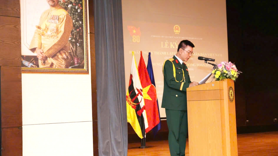thuong_ta_nguyen_ngoc_huan_tuy_vien_quoc_phong_viet_nam_tai_brunei_phat_bieu_tai_buoi_le.jpg