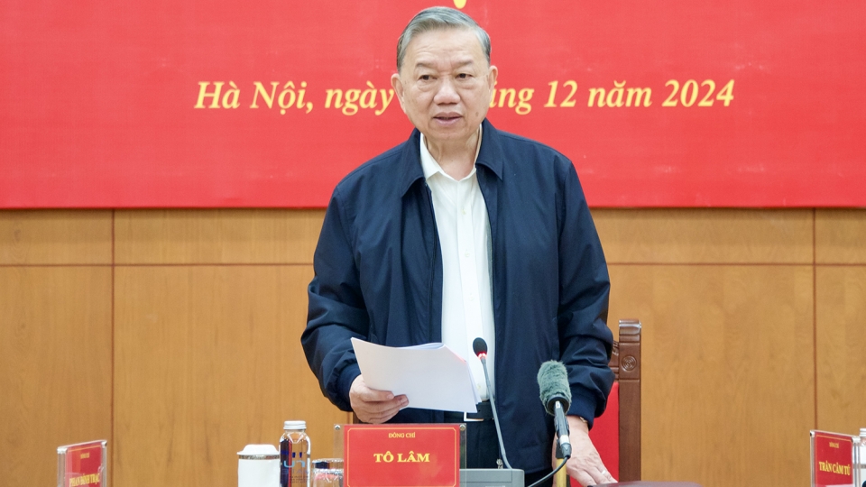 tong_bi_thu_chu_tri_hop_ve_phong_chong_tham_nhung_2.jpg