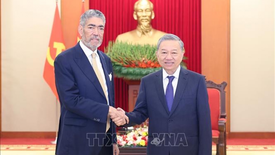 vna_potal_tong_bi_thu_to_lam_tiep_tong_bi_thu_dang_phong_trao_canh_ta_thong_nhat_cua_dominicana_stand.jpeg