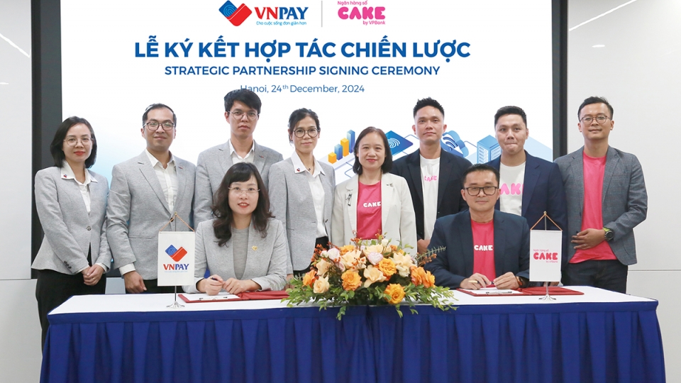 vnpay_ky_ket_hop_tac_chien_luoc_vs_cake.jpg