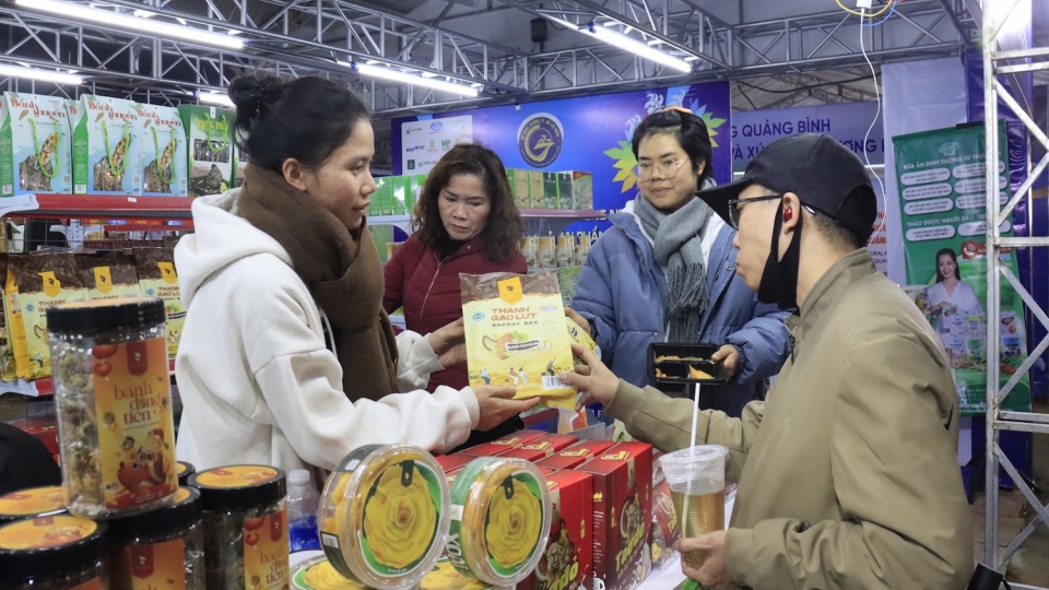 xuc_tien_thuong_mai_san_pham_ocop_cac_vung_mien_tai_dalat_3_20241225150859.jpg