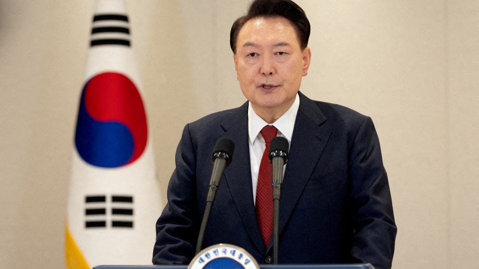 2025-01-02T023828Z_1714298509_RC2ENBAZUB47_RTRMADP_3_SOUTHKOREA-POLITICS.JPG