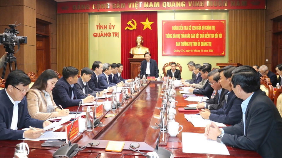Quang cảnh buổi làm việc.jpg