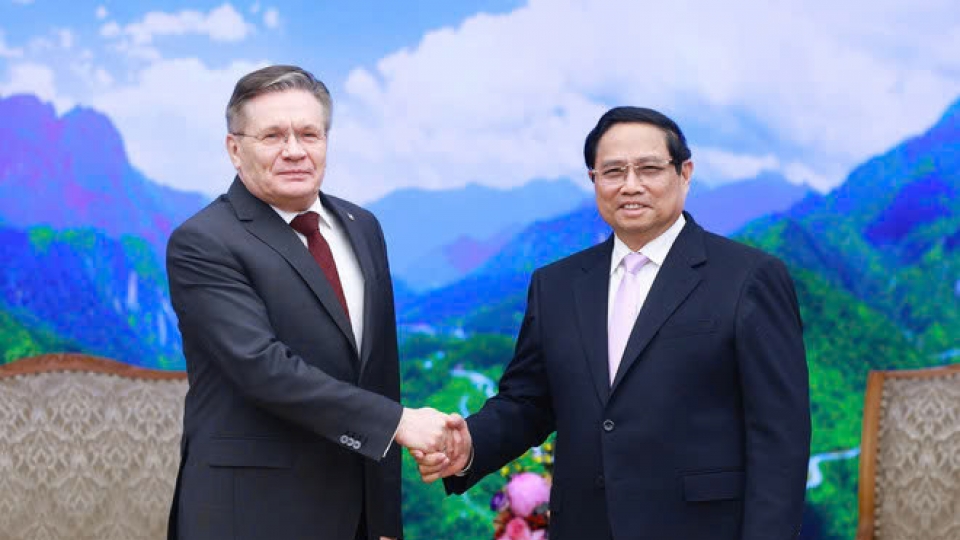 Rosatom CEO Alexey Likhachev and PM Pham Minh Chinh in Hanoi on Januaary 2025.jpg