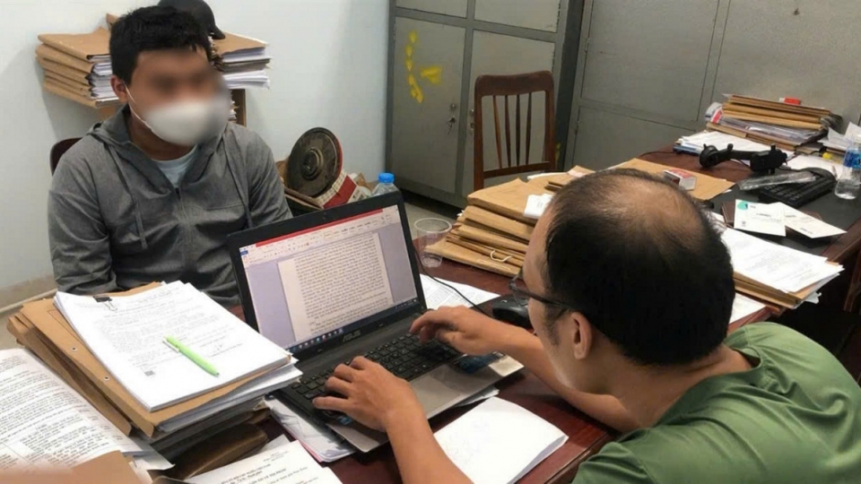 Tại cơ quan Công an, N.T.TR_.jpg
