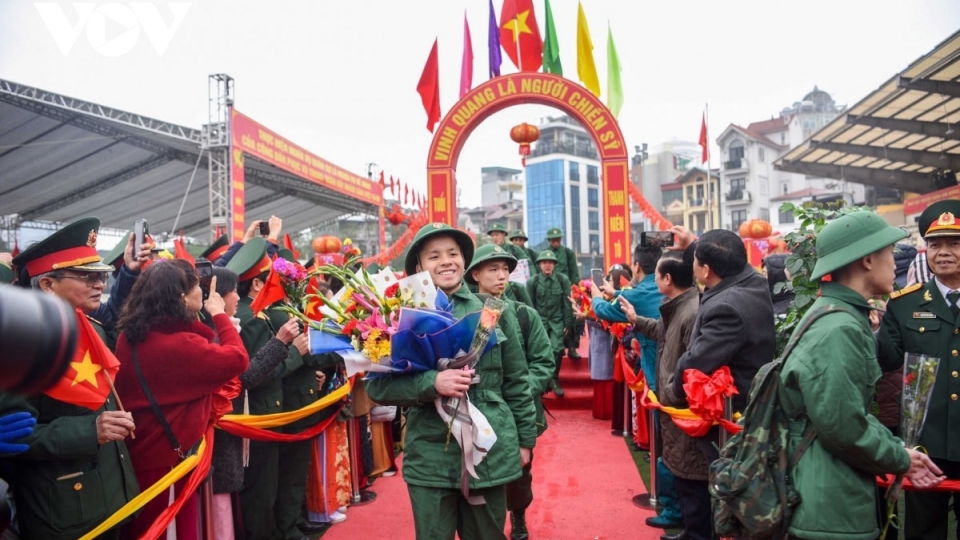 Thanh nien nhap ngu.jpg