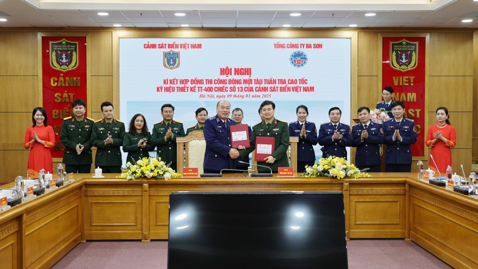 _canh_sat_bien_viet_nam_ky_hop_dong_dong_tau_tuan_tra_cao_toc_tt-400_voi_tong_cong_ty_ba_son.jpg