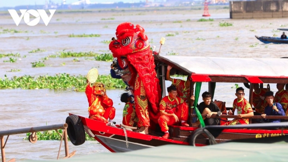 A guide to Cai Rang floating market in Mekong Delta region