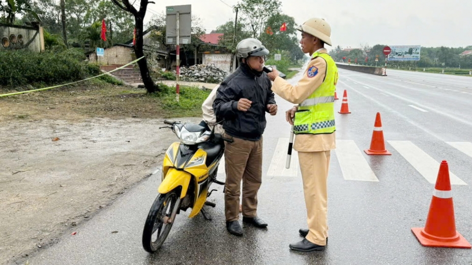 Quảng Bình: Tăng cường tuần tra, kiểm soát trật tự an toàn giao thông dịp Tết