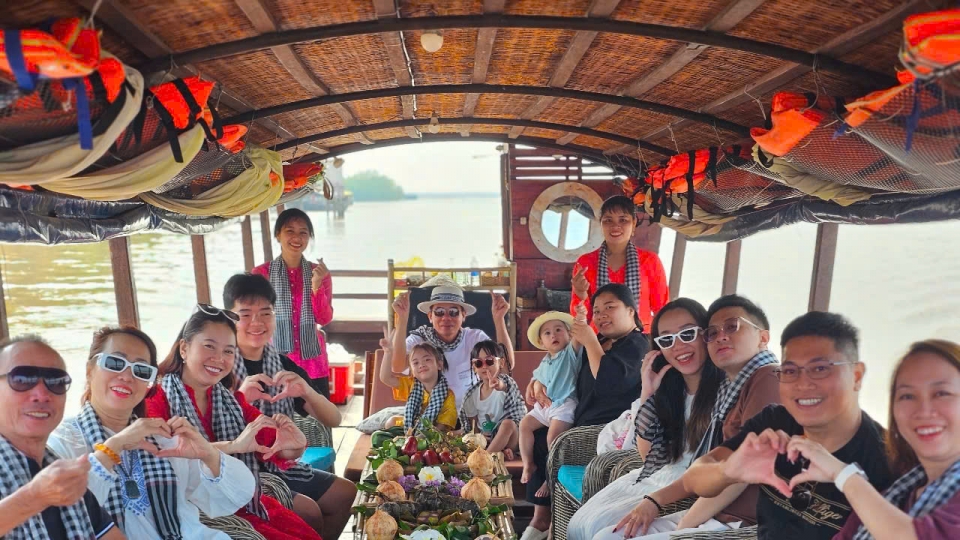 du_lich_song_nuoc_ben_tre_nhung_ngay_xuan_ve_tet_den.jpg