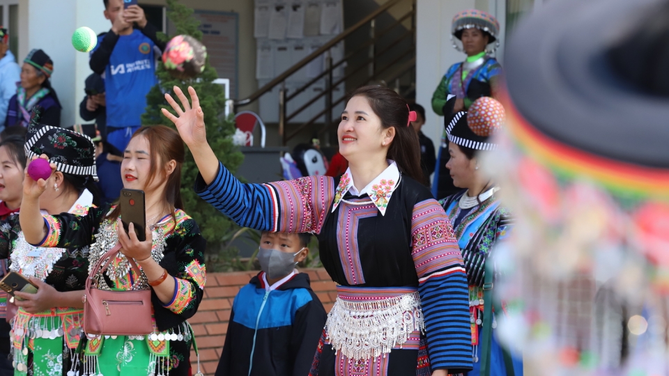 nem_pao_hat_don_ban_trai_20250131091141.jpg
