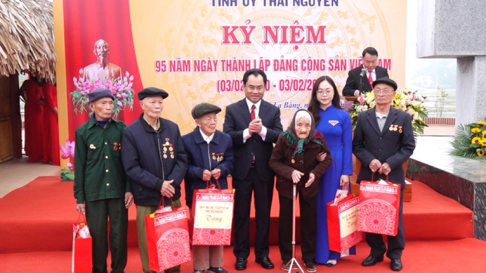 thai-nguyen-ky-niem-95-nam-ngay-thanh-lap-dang-123614_855-134302.jpg
