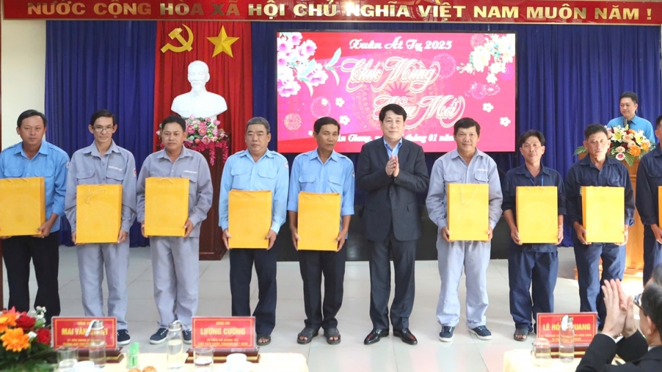 vov_chu_tich_nuoc_luong_cuong_tham_an_giang_4.jpg