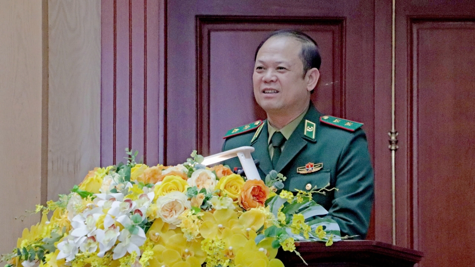 2-trung_tuong_nguyen_anh_tuan_phat_bieu_tai_buoi_gap_mat._anh_dan_chu.jpg