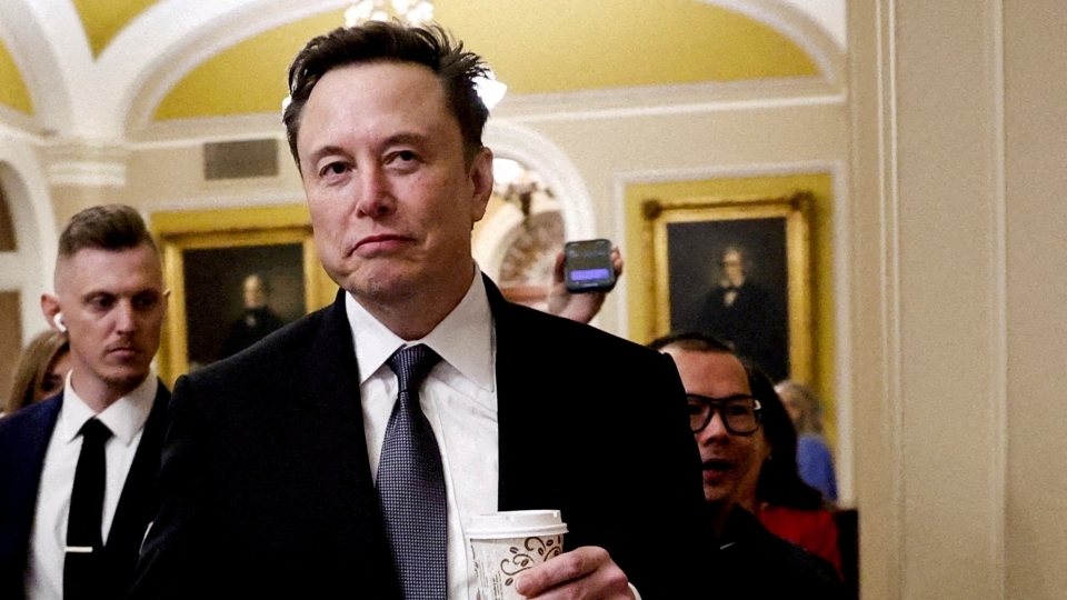2025-02-06T150827Z_113587199_RC24JBARB7SW_RTRMADP_3_USA-TRUMP-MUSK-DOGE.JPG