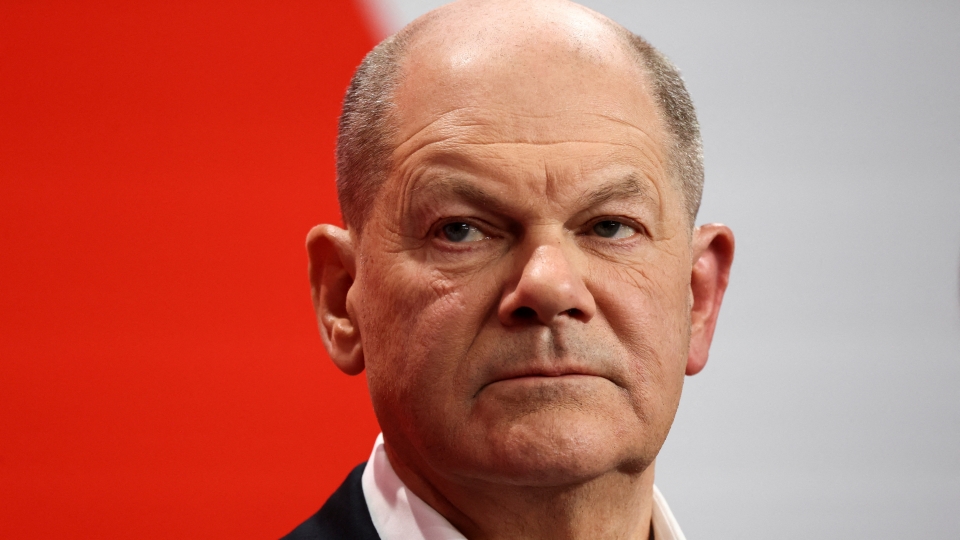2025-02-23T184842Z_1619185471_RC2H0DAJZIIP_RTRMADP_3_GERMANY-ELECTION-SPD.JPG