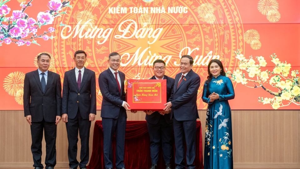 3-2_ctqh_lam_viec_kiem_toan_nha_nuoc_4jpg.jpg