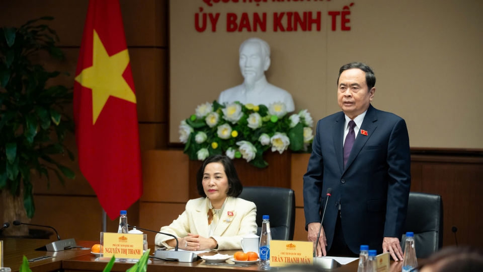 4-2_ctqh_lam_viec_uy_ban_kinh_te_va_uy_ban_tai_chinh_ngan_sach_1.jpg
