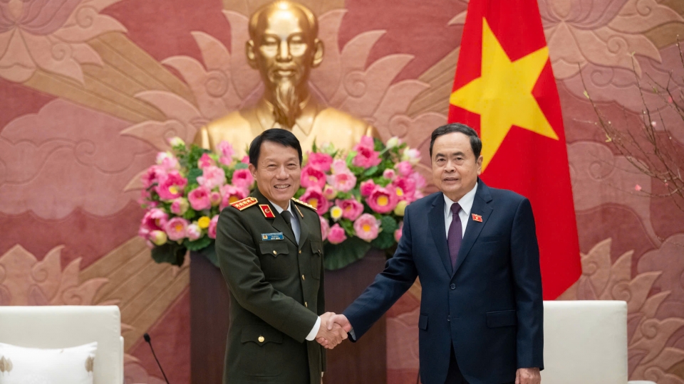 4_2_ctqh_lam_viec_bo_cong_an_20250204095500.jpg
