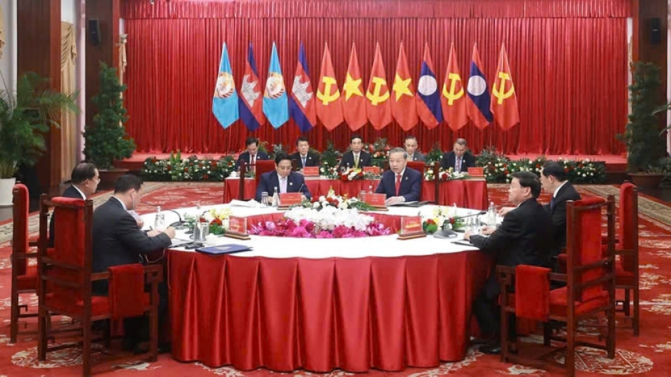 Tripartite meeting promotes Laos - Vietnam – Cambodia connectivity.jpg