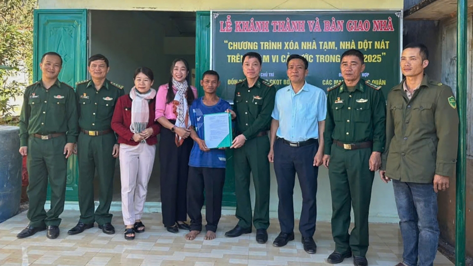 bien_phong_kon_tum_xoa_nha_tam_2_20250217152204.jpg