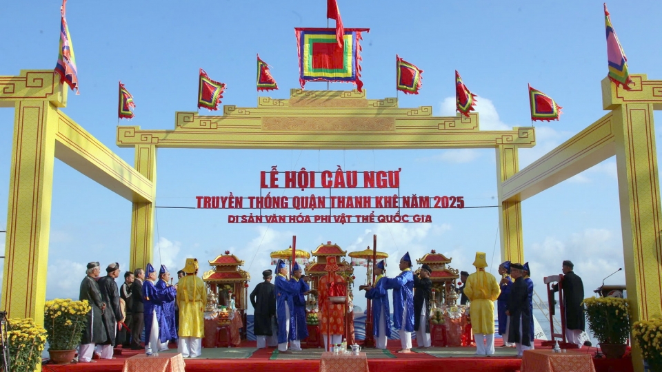 cau_ngu-_le_trong_nhat_trong_nam_cua_ngu_dan_mien_bien.jpg