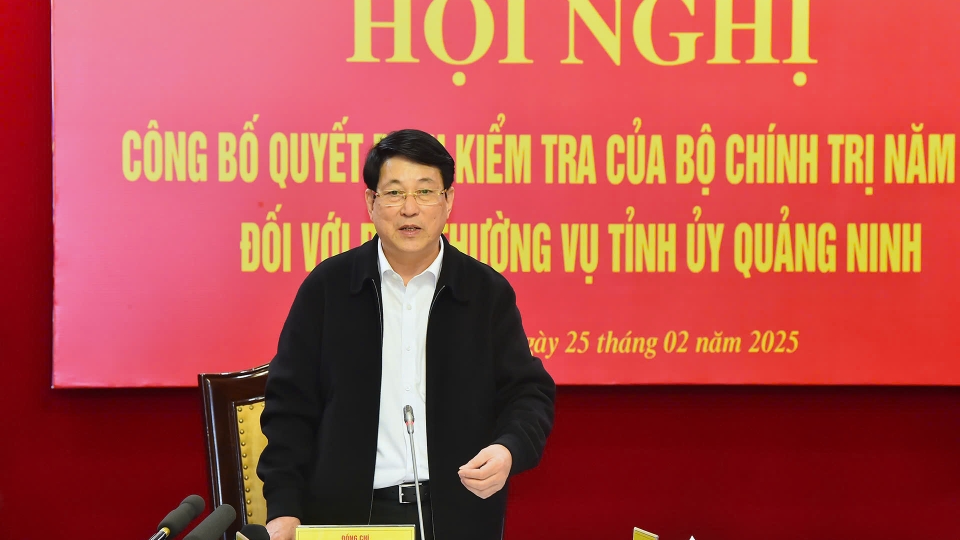 chu_tich_nuoc_chu_tri_le_cong_bo_quyet_dinh_kiem_tra_cua_bo_chinh_tri_doi_voi_ban_thuong_vu_tinh_uy_quang_ninh_4.jpg