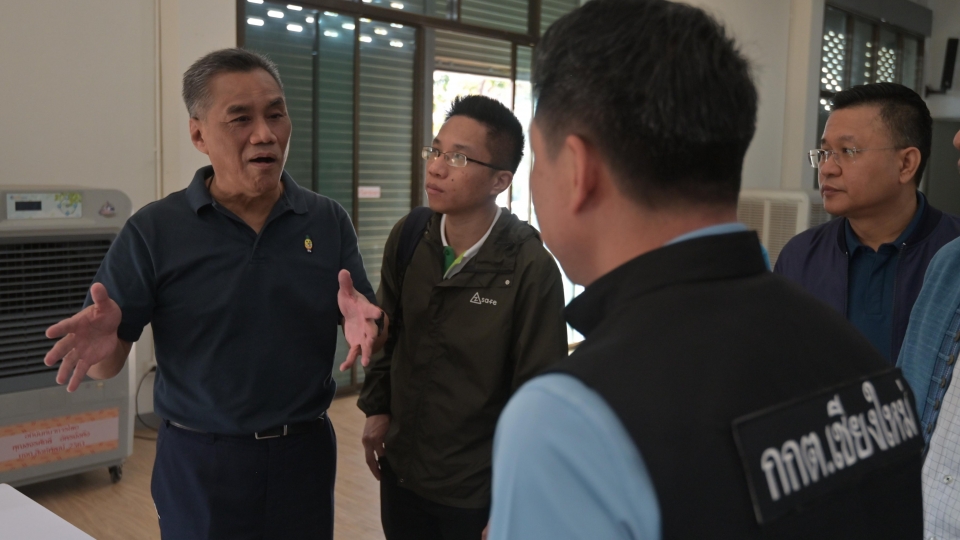 chu_tich_uy_ban_bau_cu_thai_lan_ittiporn_boonpracong_kiem_tra_cong_tac_chuan_bi_bau_cu_nguon_thaienquirer.jpg