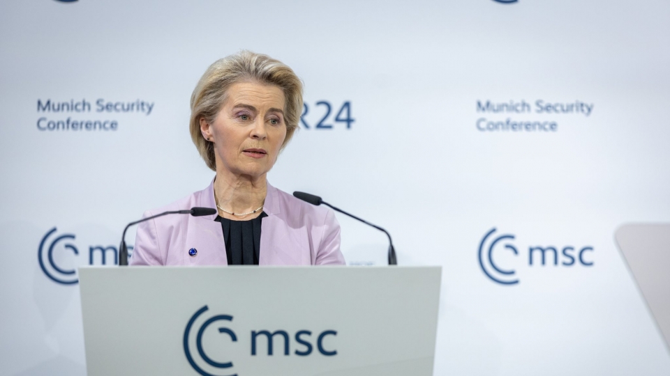 chu_tich_uy_ban_chau_au_ursula_von_der_leyen_phat_bieu_tai_hoi_nghi_an_ninh_munich_2025_anh-euractiv.com_.jpg