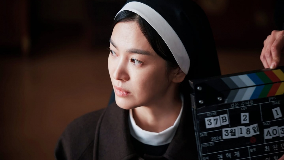 dark-nuns-song-hye-k.jpg