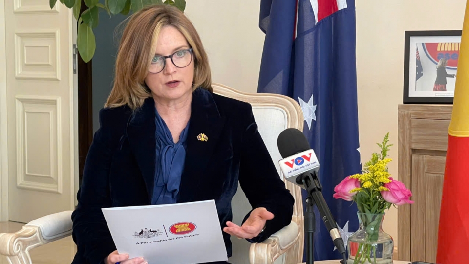ds_australia_1.jpg