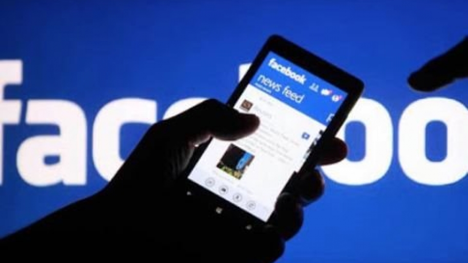 facebook-fakenews.jpg