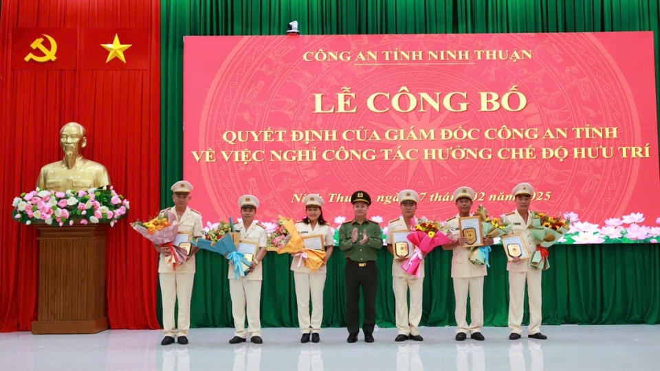 nghi huu 1.jpg