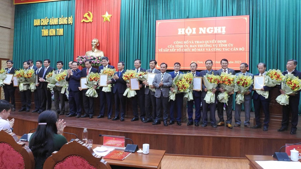 nghi_huu.jpg