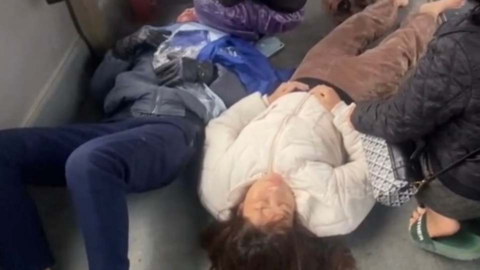 nhan_vien_xe_buyt_cuu_nguoi.jpg
