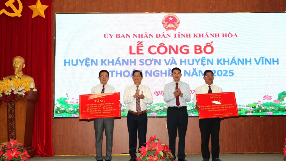 Khánh Hòa công bố không còn huyện nghèo