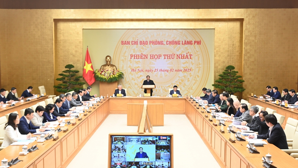 thu_tuong_chu_tri_hop_ban_chi_dao_chong_lang_phi_1.jpg