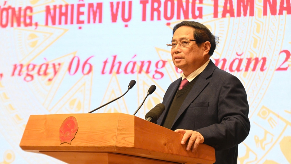 thu_tuong_pham_minh_chinh_chu_tri_hop_tong_ket_hoat_dong_chuyen_doi_so_quoc_gia_2024.jpg