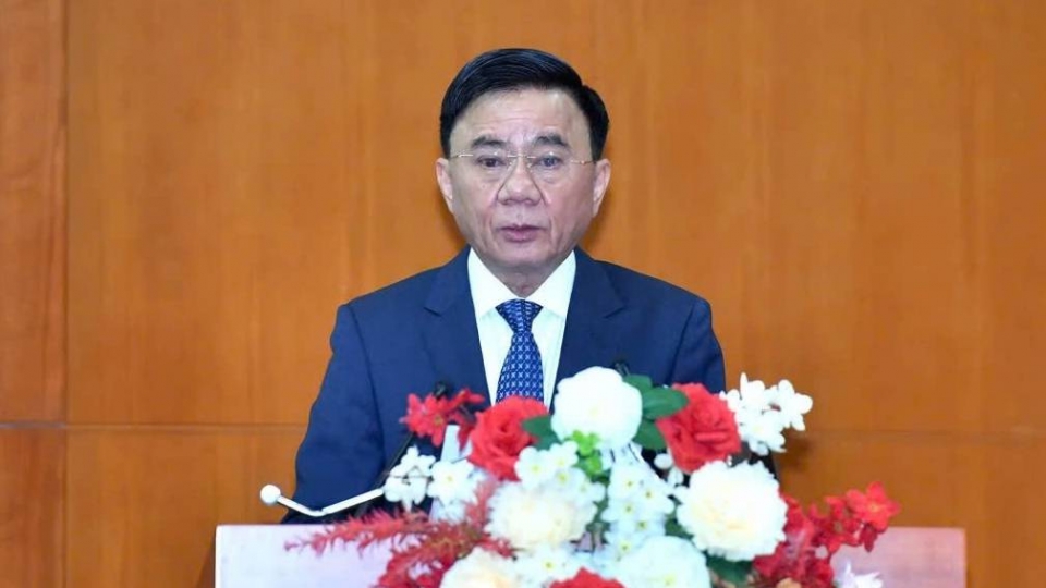 tran_cam_tu.jpg
