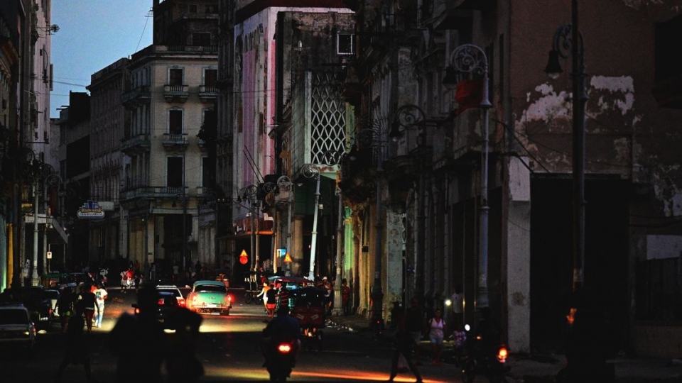 Cuba mat dien, mat dien Cuba, luoi dien Cuba sap -cnn.jpg