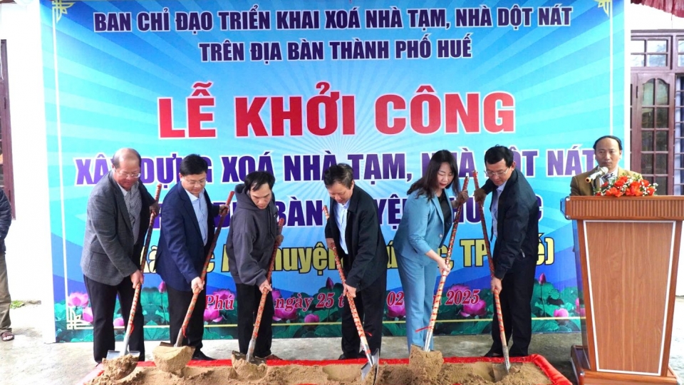 Khởi công xóa nhà tạm nhà dột nát trên địa bàn huyện  Phú Lộc.jpg