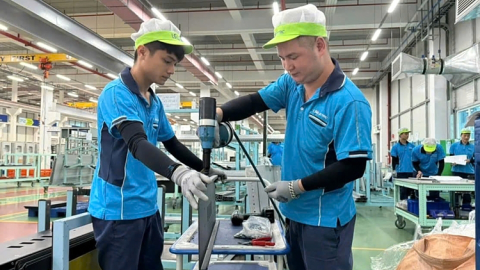 PMI stays below the threshold, but business confidence rises 2.jpg