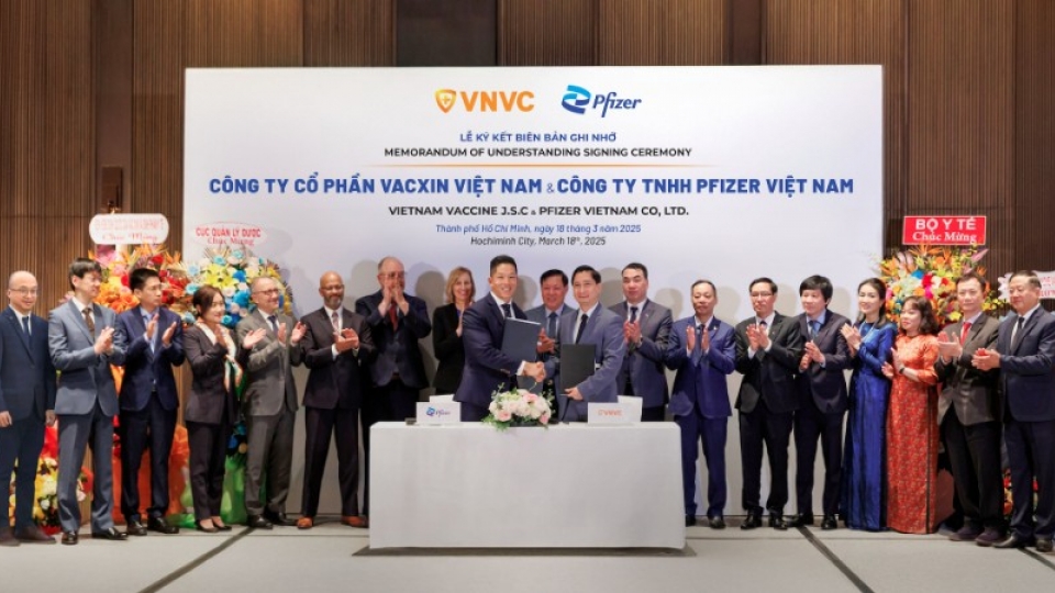 Pfizer and VNVC share experience in vaccine production