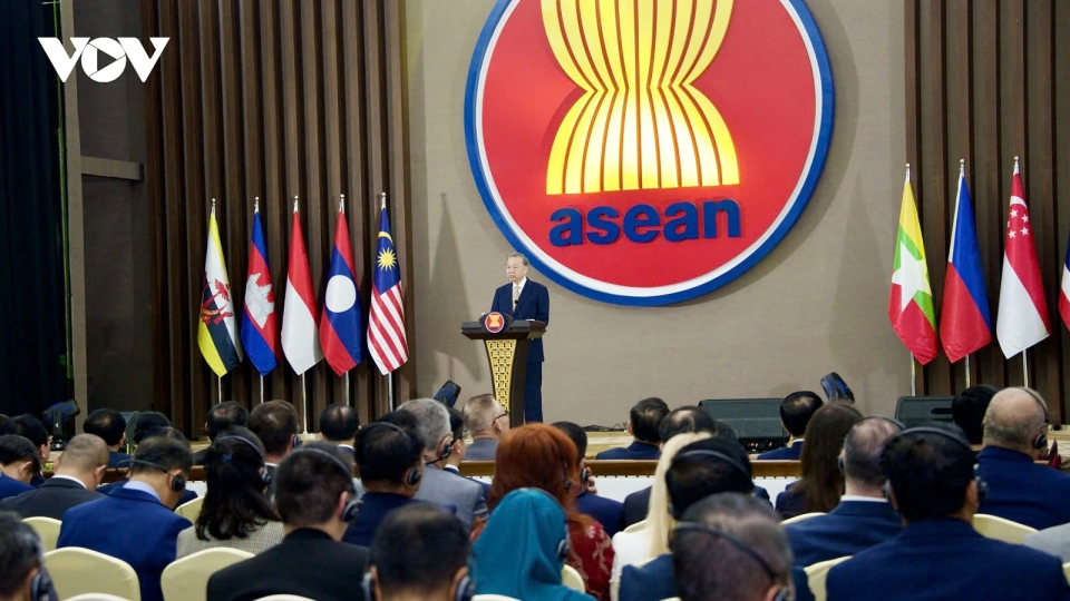 To Lam delivers a policy speech at the ASEAN Secretariat in Jakarta, Indonesia, on March 10.jpg