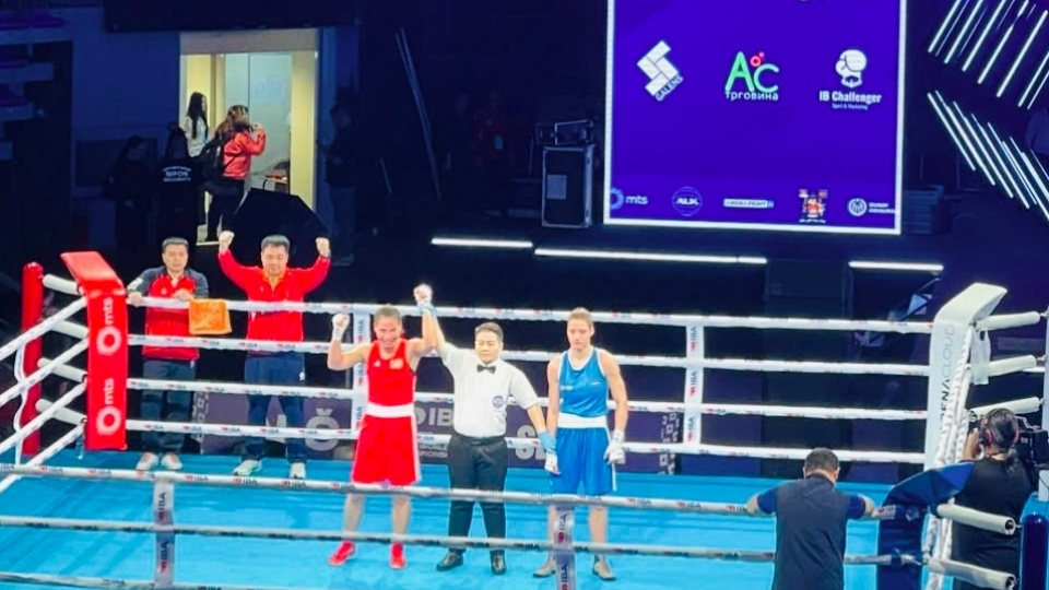 Female Vietnamese boxer qualifies for 2025 World Championships semi-finals