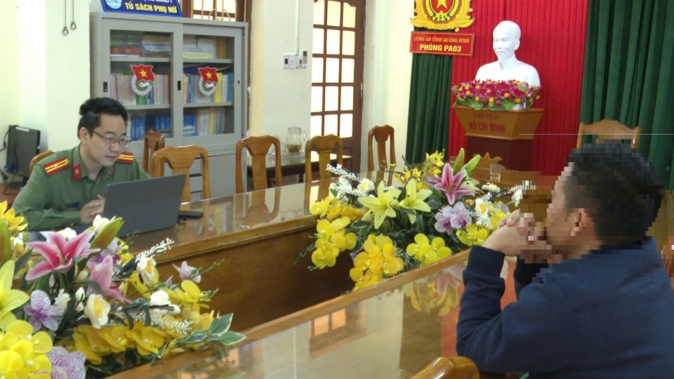 co_quan_cong_an_lam_viec_voi_nguoi_dang_tai_thong_tin_sai_su_that.jpg