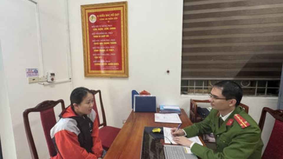 doi_tuong_nguyen_thi_gai_tai_co_quan_dieu_tra.jpg