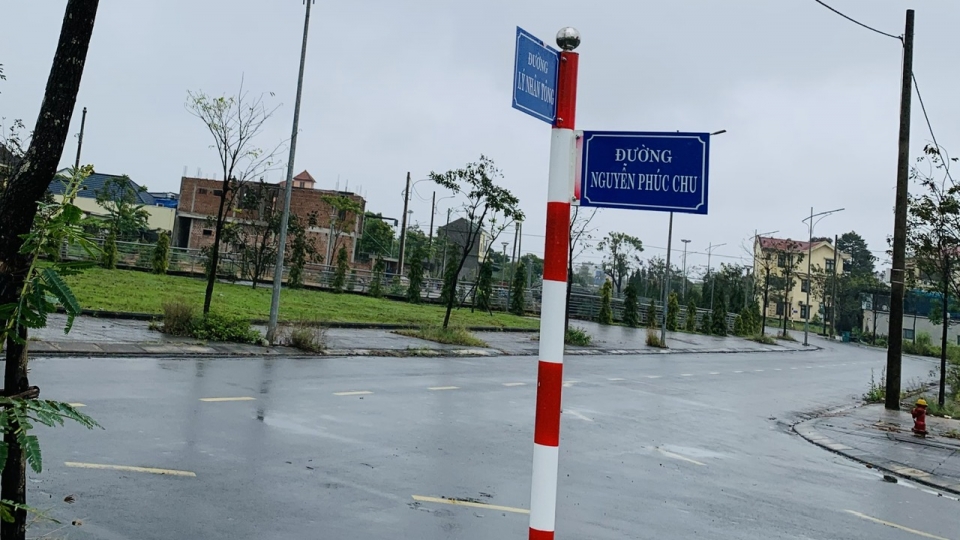 hoan_thanh_lap_dat_bang_ten_duong.jpg