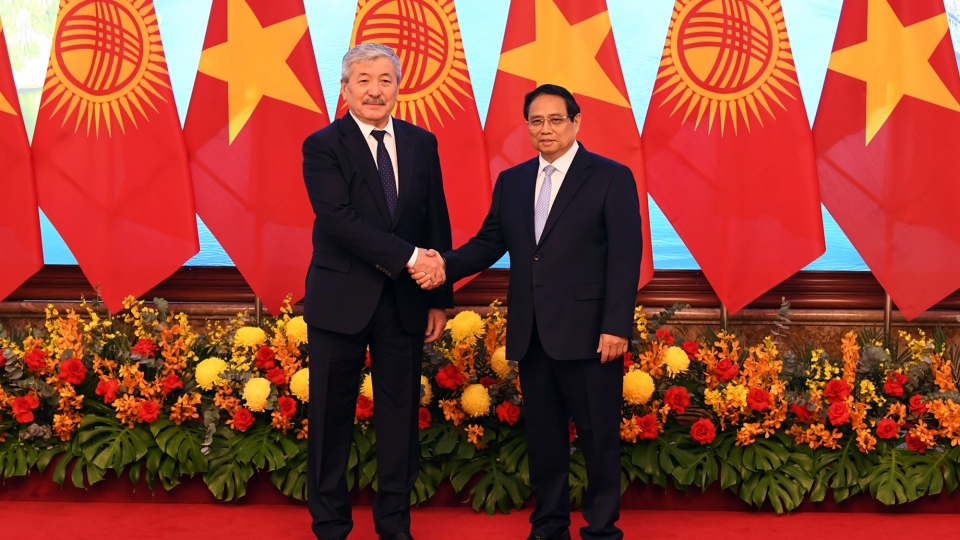 le_don_thu_tuong_kyrgyzstan_5.jpg