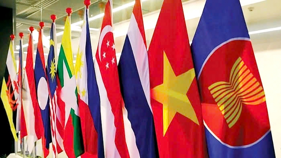 national flags of ASEAN member states.jpg